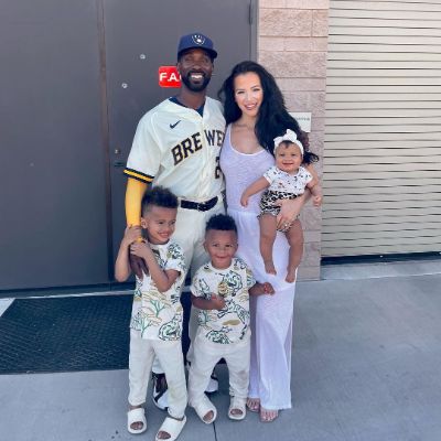 Maria Hanslovan posing for a photo shoot along with her husband, Andrew McCutchen along with her two son and one daughter. 
